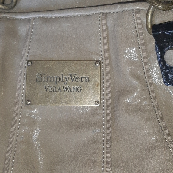 Purse - Picture 2 of 4